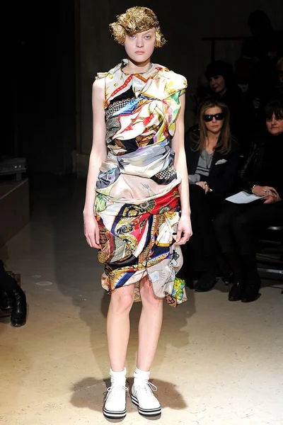 Look 12